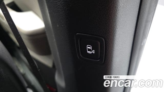 Kia Carnival 2024 — Photo 19/35