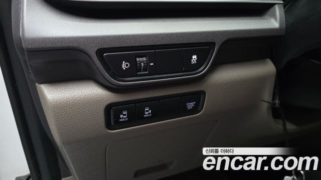 Kia Carnival 2024 — Photo 12/35