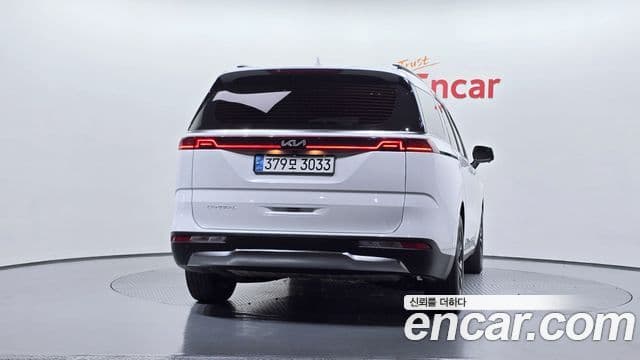 Kia Carnival 2023 — Фото 4/20