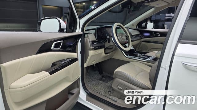 Kia Carnival 2023 — Фото 10/20