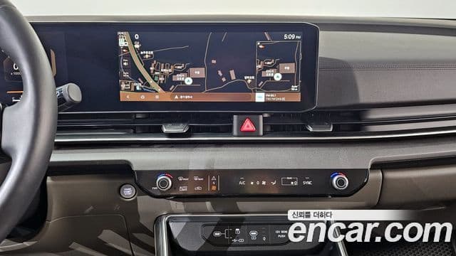 Kia Carnival 2024 — Фото 13/20