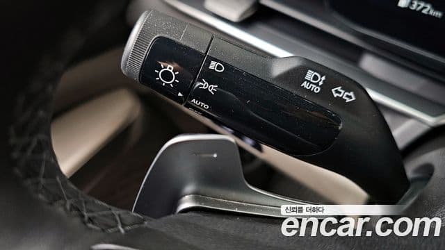 Kia Carnival 2024 — Фото 17/20