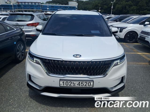 Kia Carnival 2021 — Фото 9/17