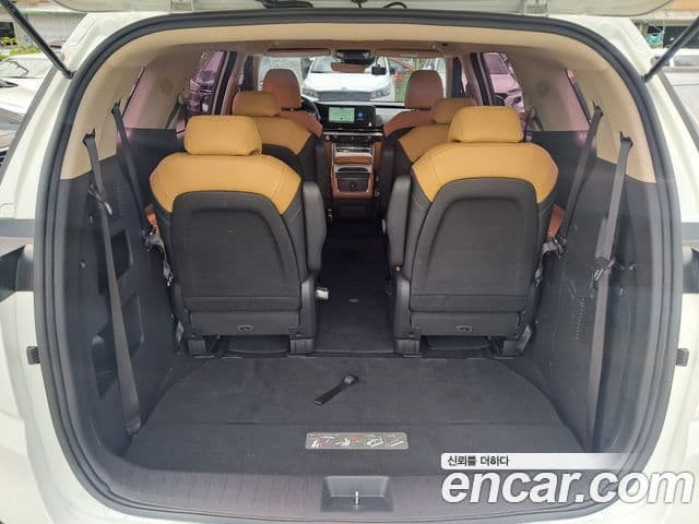 Kia Carnival 2021 — Фото 14/17