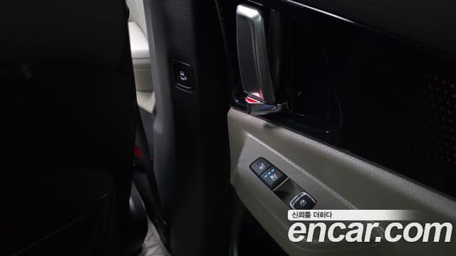 Kia Carnival 2024 — Şəkil 30/37