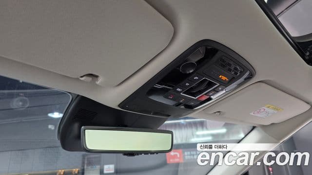 Kia Carnival 2024 — Şəkil 29/37