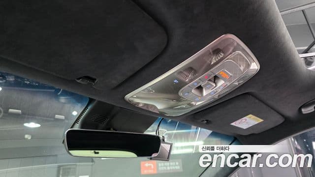 Genesis GV70 2021 — Photo 8/36