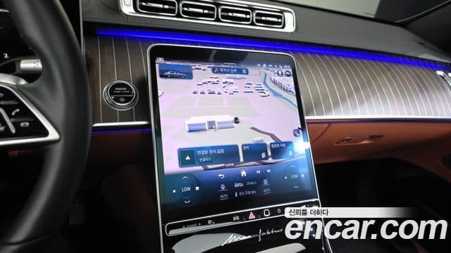 Mercedes-Benz S-Class 2023 — Фото 14/20