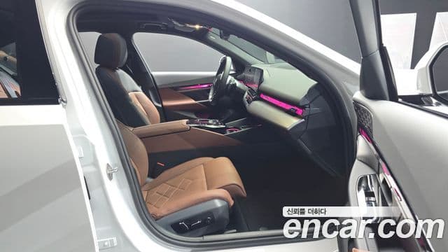 BMW 5 Series 2026 — Photo 12/31