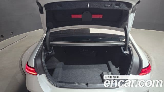 BMW 5 Series 2026 — Photo 24/31