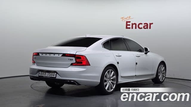 Volvo S90 2019 — Фото 2/20