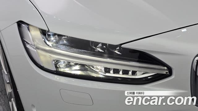 Volvo S90 2019 — Şəkil 10/37