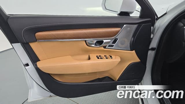 Volvo S90 2019 — Şəkil 16/37