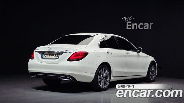 Mercedes-Benz C-Class 2020 — Фото 2/20