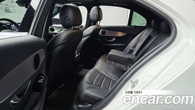 Mercedes-Benz C-Class 2020 — Фото 11/20