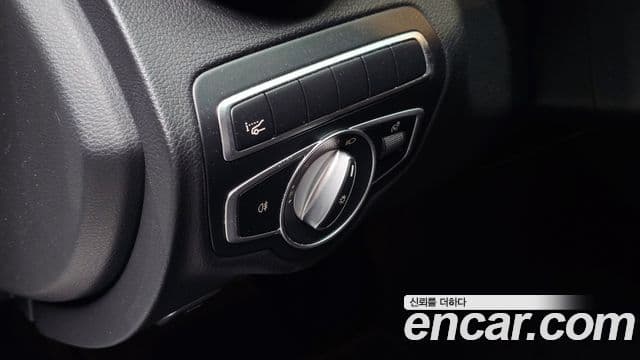 Mercedes-Benz C-Class 2020 — Фото 19/20