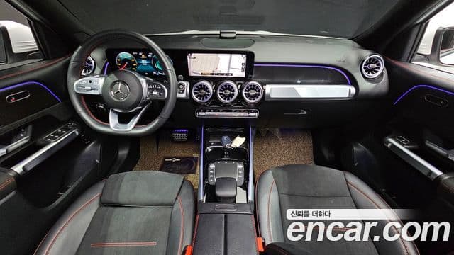 Mercedes-Benz GLB-Class 2022 — Фото 7/20
