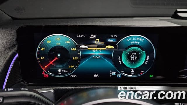 Mercedes-Benz GLB-Class 2022 — Фото 8/20