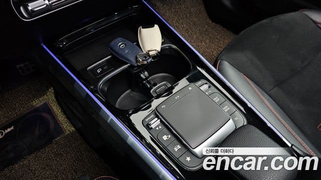 Mercedes-Benz GLB-Class 2022 — Фото 19/20