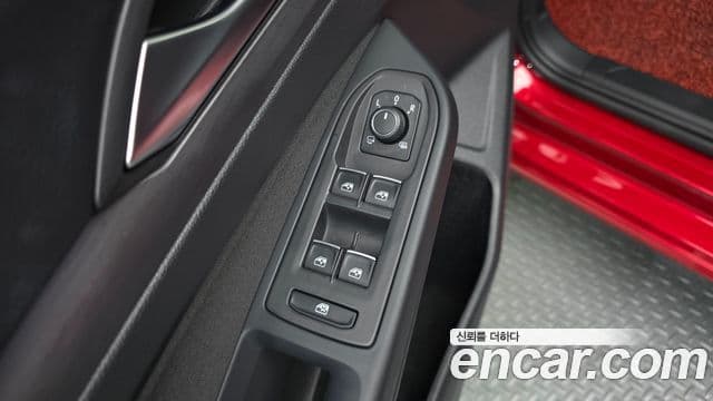 Volkswagen Golf 2022 — ფოტო 28/33