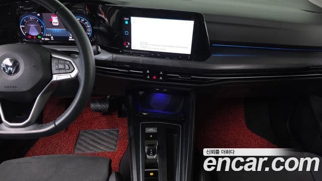 Volkswagen Golf 2022 — ფოტო 30/33