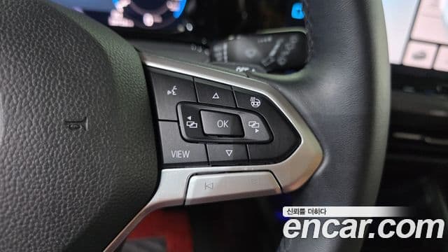 Volkswagen Golf 2022 — ფოტო 1/33