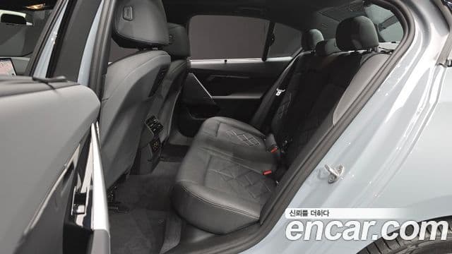 BMW 5 Series 2026 — Şəkil 12/20