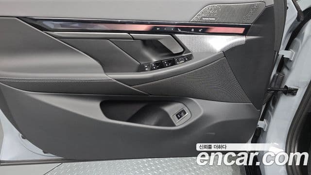 BMW 5 Series 2026 — Photo 26/31
