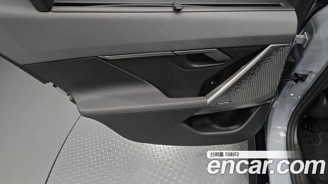 BMW 5 Series 2026 — Photo 14/31