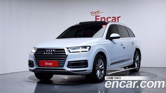 Audi Q7 2019 — ფოტო 20/20