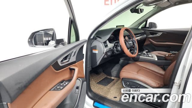 Audi Q7 2019 — ფოტო 9/20