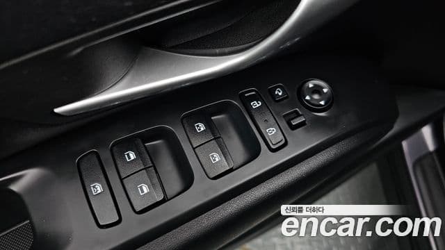 Hyundai Tucson Hybrid 2023 — ფოტო 18/32