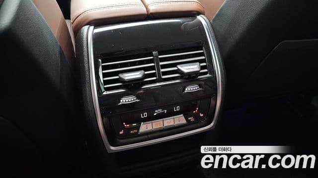 BMW X6 2024 — ფოტო 16/38