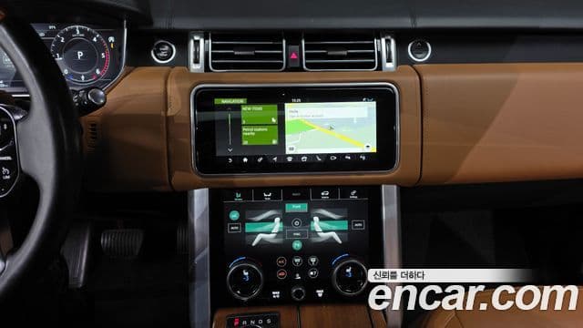 Land Rover Range Rover 2021 — Фото 15/20