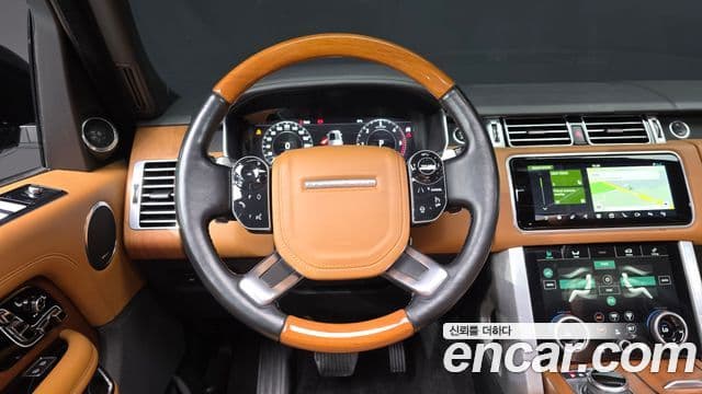 Land Rover Range Rover 2021 — Фото 16/20