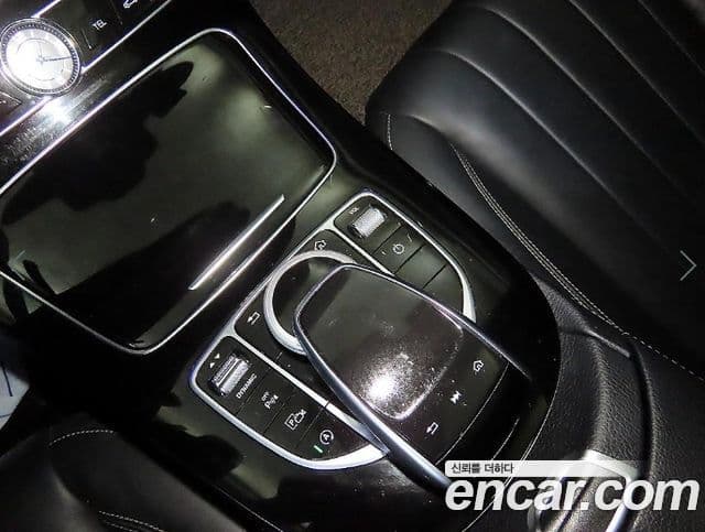 Mercedes-Benz E-Class 2018 — Şəkil 14/20