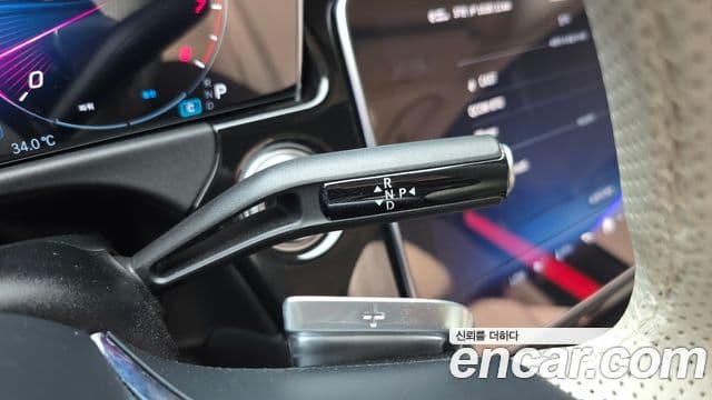 Mercedes-Benz E-Class 2024 — ფოტო 25/30