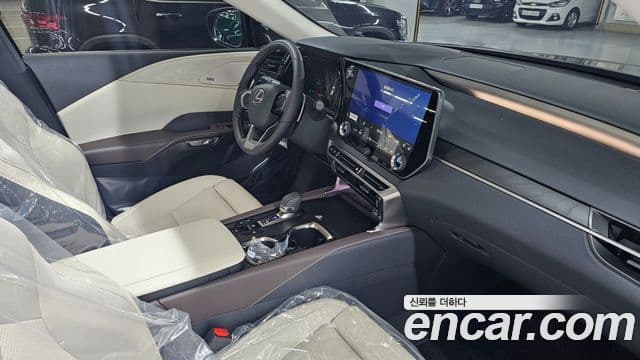 Lexus RX350h 2026 — Фото 14/20