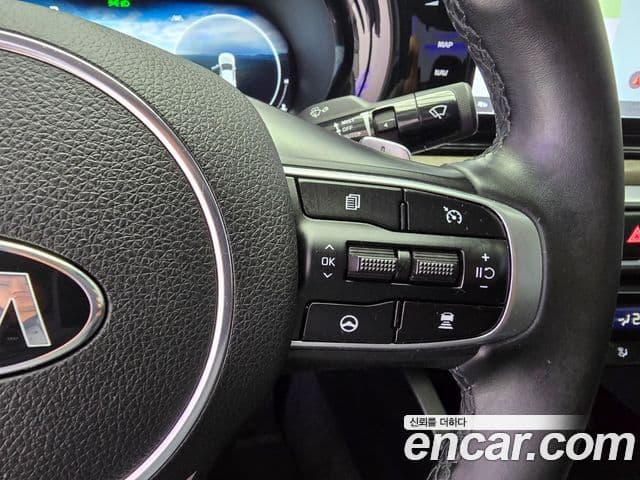 Kia K5 2021 — фото 12 из 20