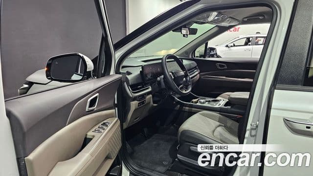 Kia Carnival 2025 — Фото 10/20