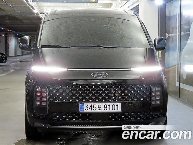 Hyundai Staria 2021 — Şəkil 2/20
