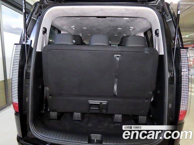 Hyundai Staria 2021 — Şəkil 17/20