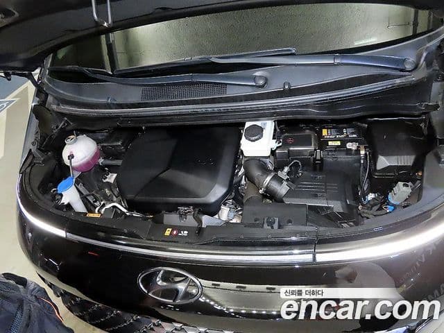 Hyundai Staria 2021 — Şəkil 19/20