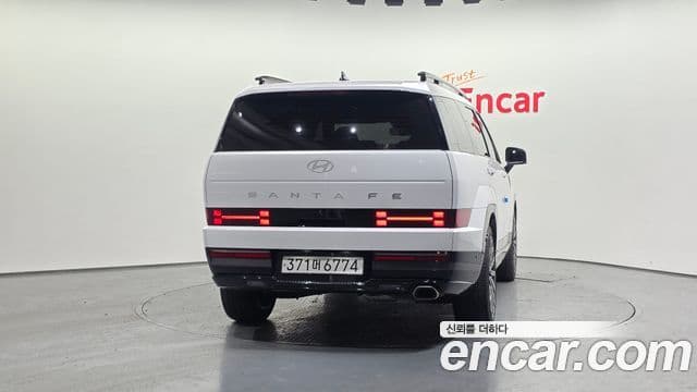 Hyundai Santa Fe 2023 — ფოტო 4/20