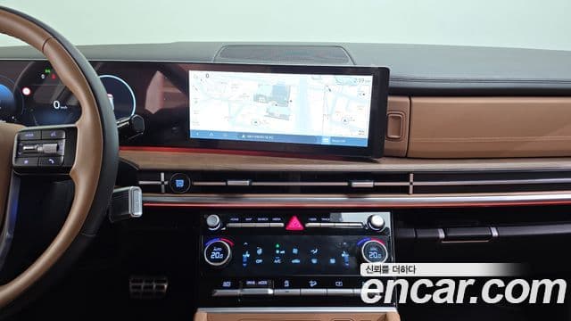 Hyundai Santa Fe 2023 — ფოტო 14/20