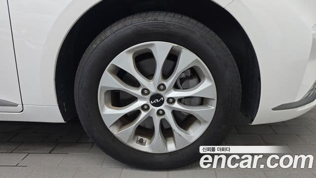Kia K8 2024 — Photo 6/30