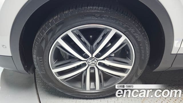 Volkswagen Tiguan 2024 — Şəkil 26/35