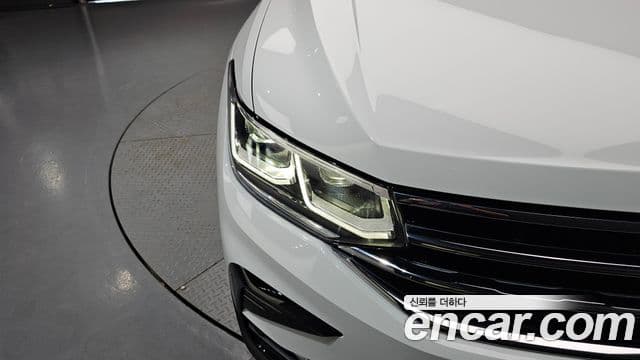 Volkswagen Tiguan 2024 — Şəkil 22/35