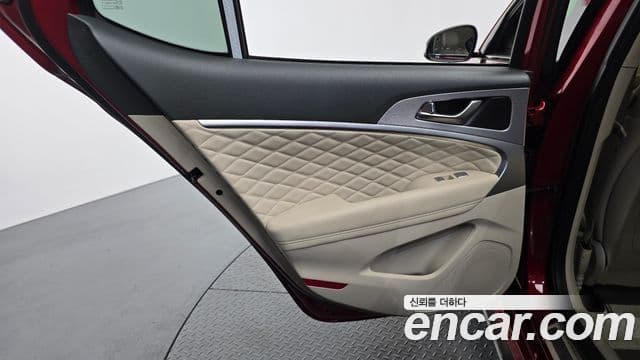 Genesis G70 2019 — ფოტო 14/37
