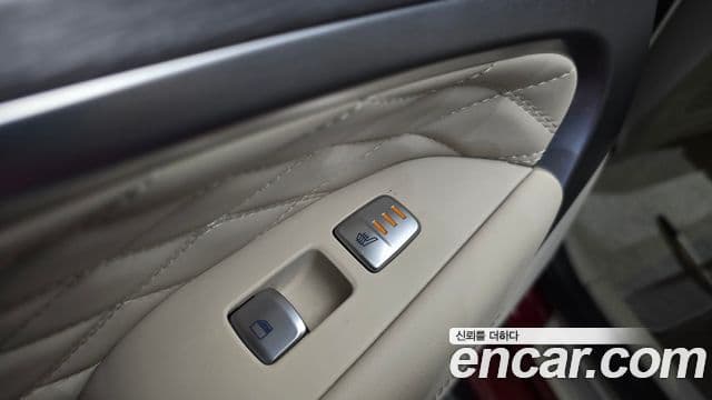 Genesis G70 2019 — ფოტო 37/37